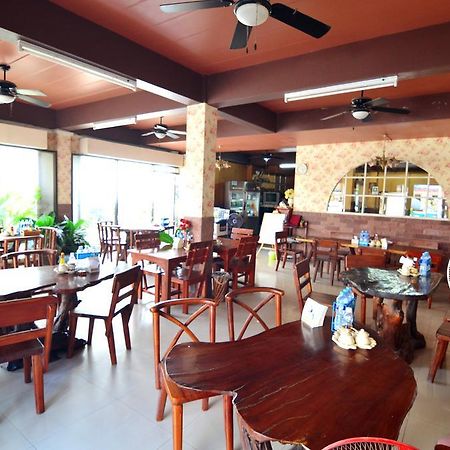 The Famous House - Jomtien Hotel Exterior foto