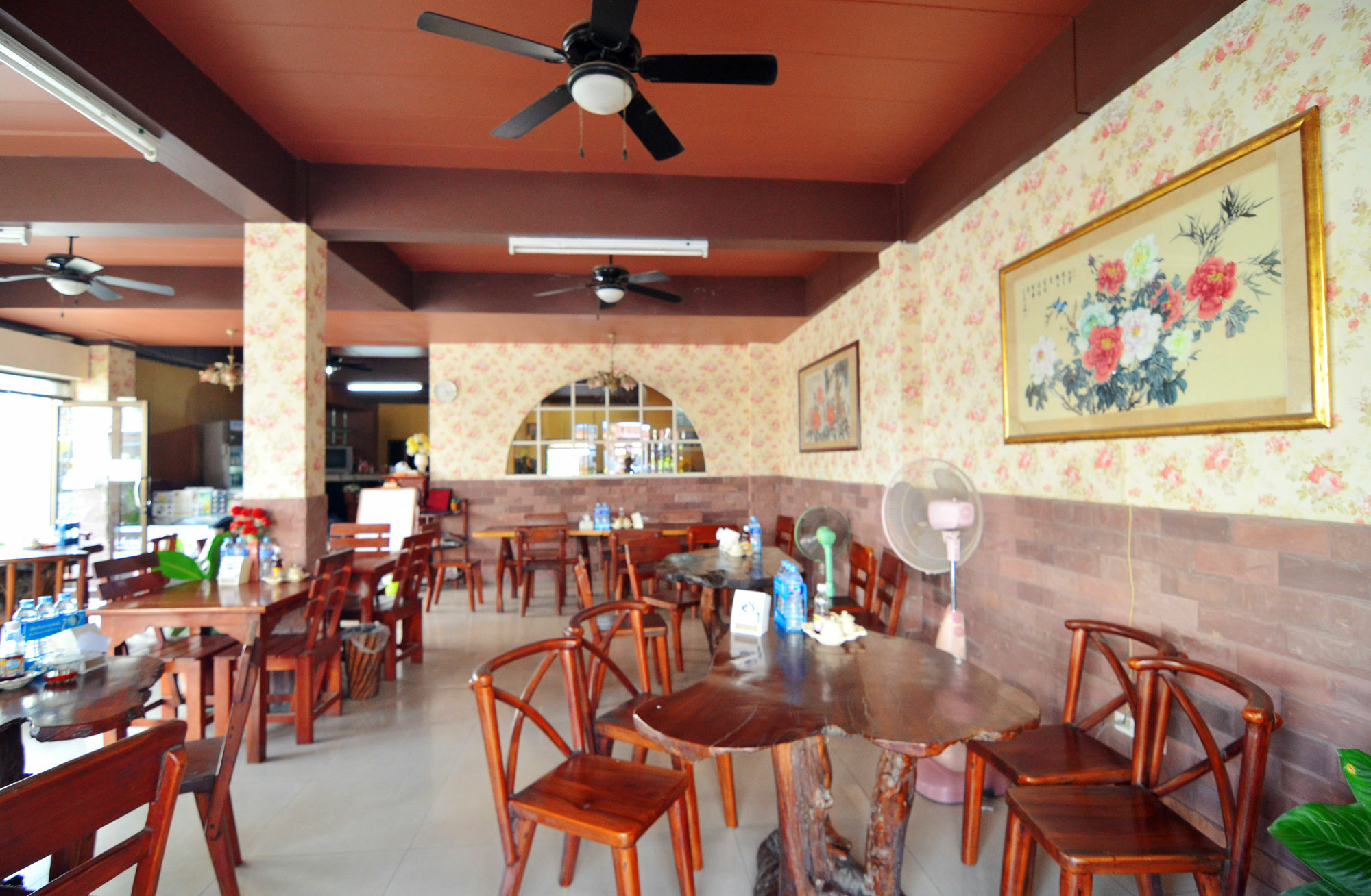 The Famous House - Jomtien Hotel Exterior foto