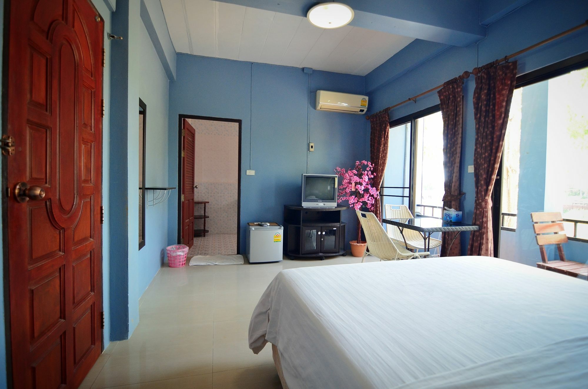 The Famous House - Jomtien Hotel Exterior foto